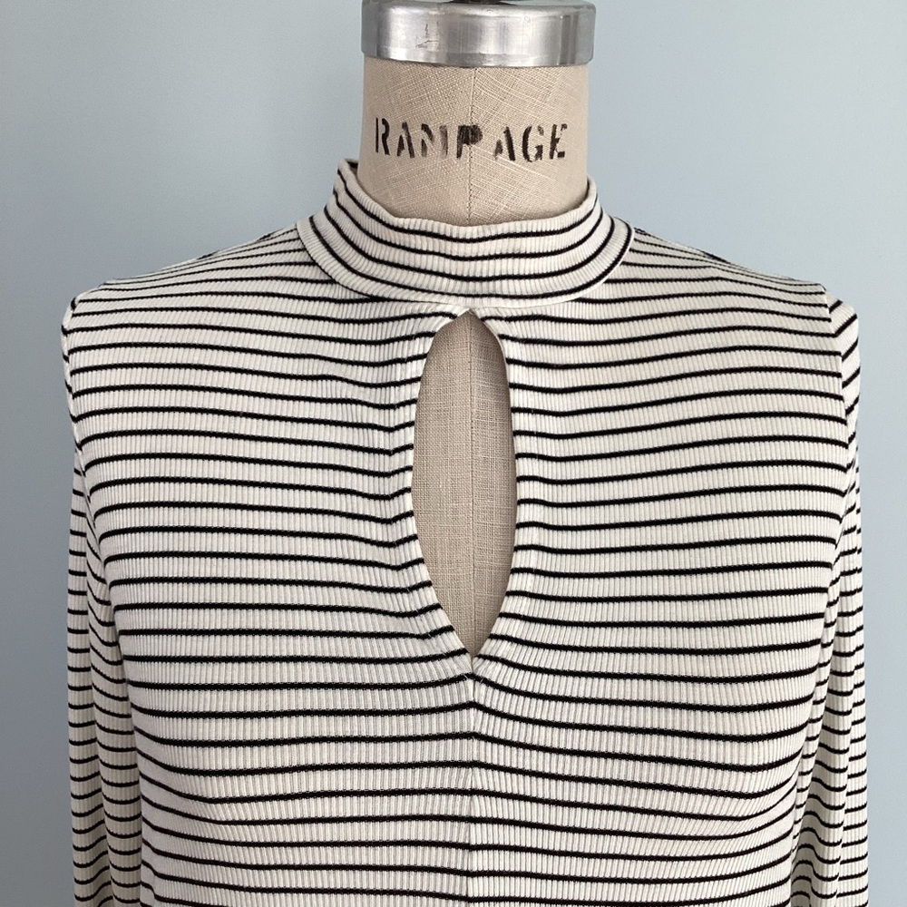 NWT American Eagle Soft & Sexy Black Striped Long Sleeve Mock Tunic Size Medium